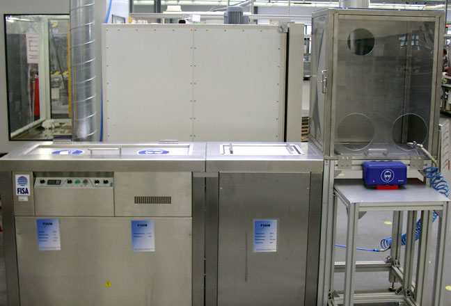 CR200 - maszyna do czyszczenia form